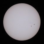 今日の太陽：巨大黒点AR2403が見ごろ